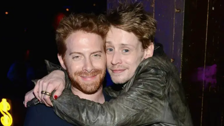 Are Seth Green and Macaulay Culkin Friends? Are They Related? netflixdeed.com