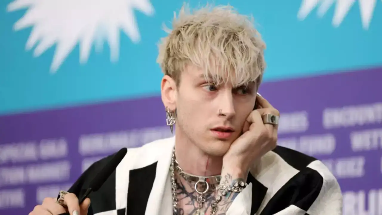 Machine Gun Kelly's Plastic Surgery Includes Hair Transplant!