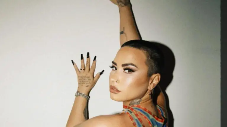 Demi Lovato's Weight Gain: The Singer Has No Body Issues in 2022!