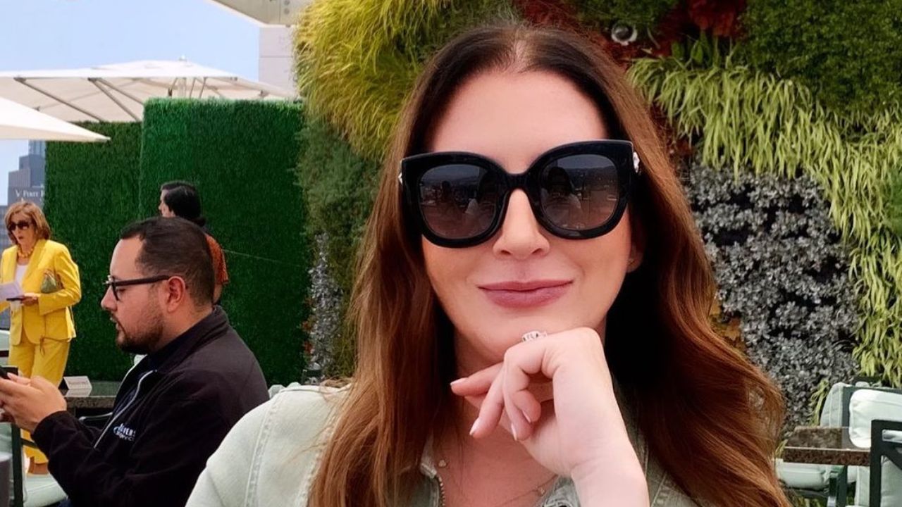 Home Edit: Clea Shearer's Face Hints at Plastic Surgery!