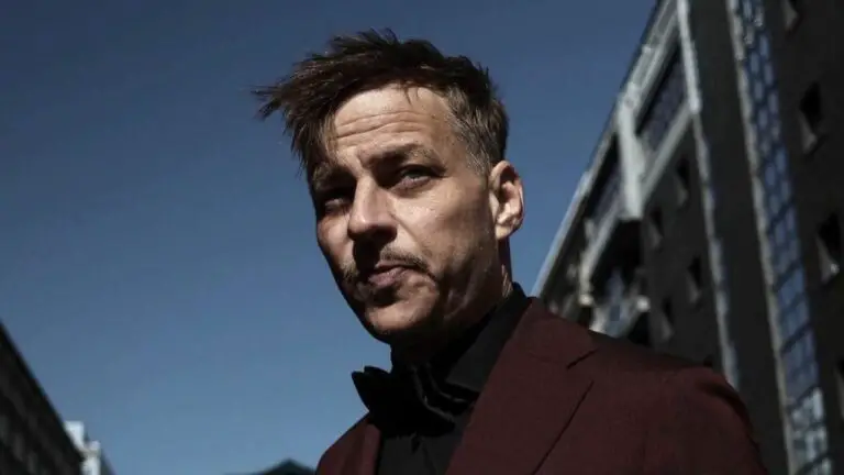 Reddit: Is Tom Wlaschiha Gay in 2022? Does the Russian Guard From Stranger Things Season 4 Have a Wife?