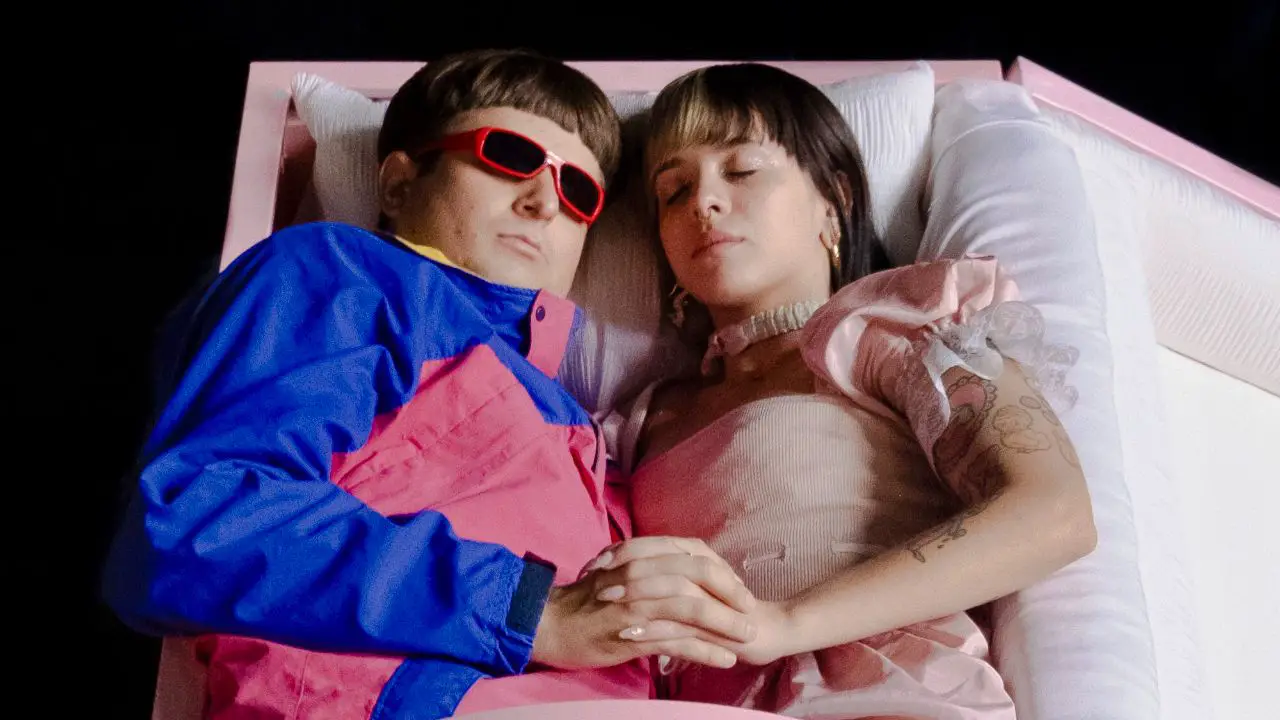 Oliver Tree and Melanie Martinez dated for a brief time in 2019. netflixdeed.com