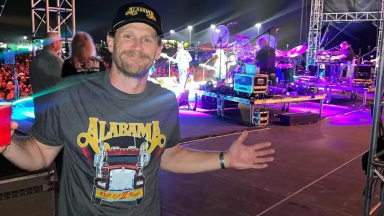 Does Chase Rice Have a Girlfriend or a Wife in 2023? netflixdeed.com