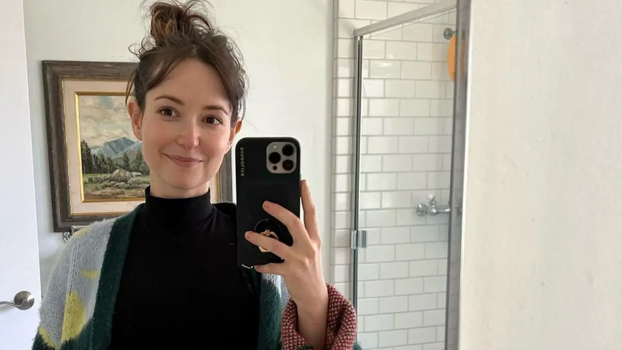 Milana Vayntrub has prioritized parenting since becoming a mother. netflixdeed.com