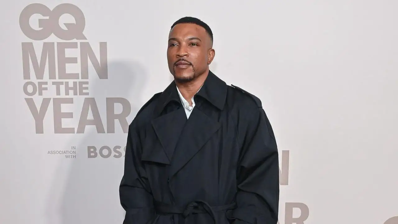 Ashley Walters got a scar after he was stabbed by white thugs at the age of 15. netflixdeed.com